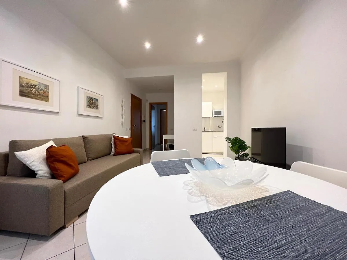 הוילה רומא IV House 0*,  איטליה