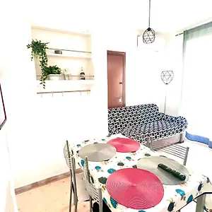  Apartament Mia House