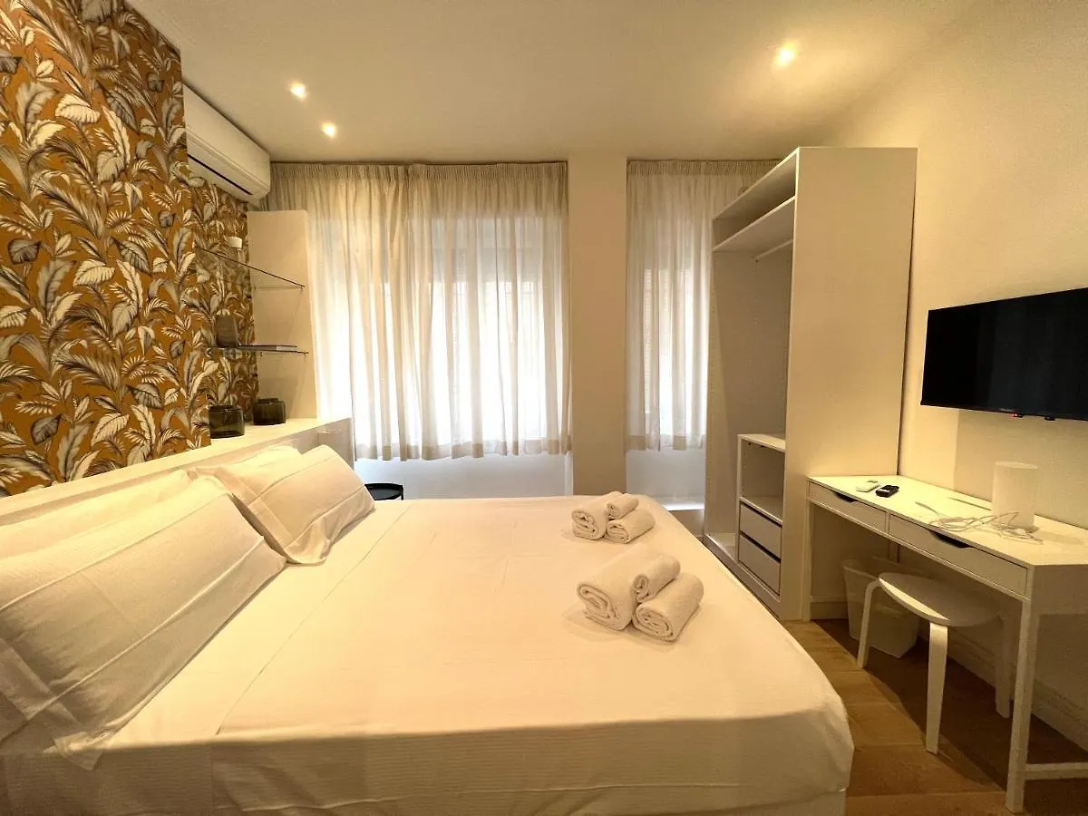 IV House Villa Rome 0*,  Italy