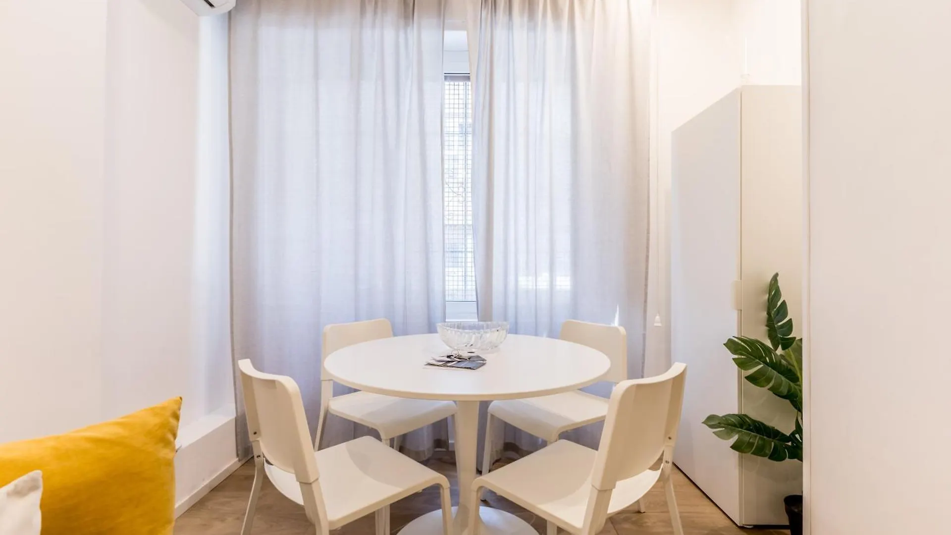 IV House Villa Rome